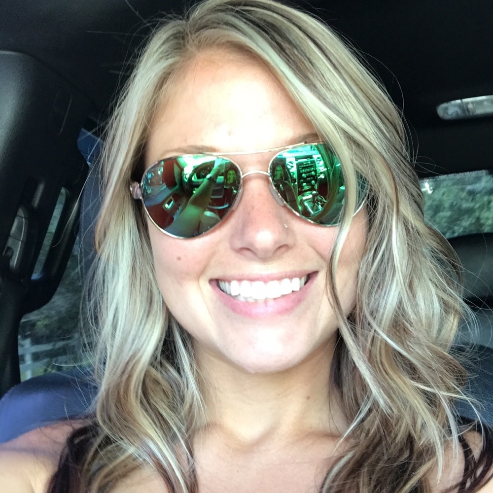 Meet your Posher, Cristen